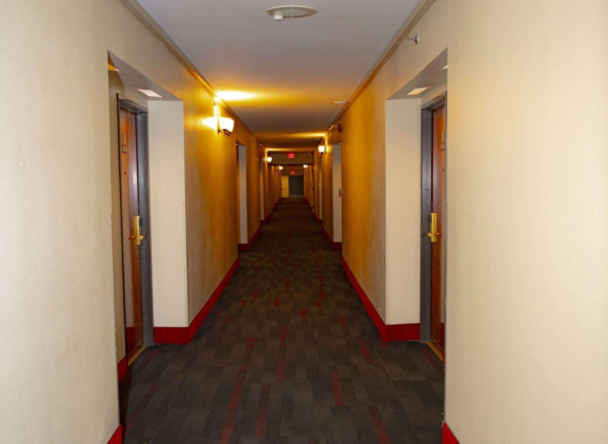 Hotel Ramada Plaza by Wyndham Garden Grove/Anaheim South Exterior foto
